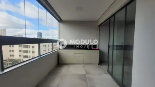 Apartamento com 3 Quartos para alugar, 95m² no Osvaldo Rezende, Uberlândia