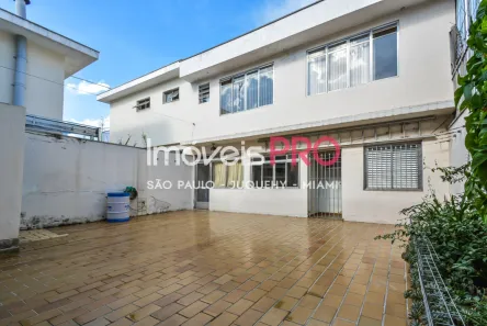 Casa com 3 Quartos à venda, 242m² no Moema, São Paulo