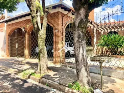 Casa com 3 Quartos à venda, 314m² no Jardim Brasil, Bauru