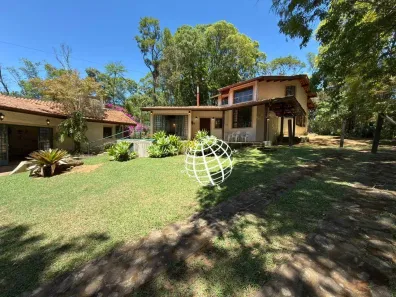 Fazenda/Sítio com 3 Quartos à venda, 242m² no Portão, Atibaia