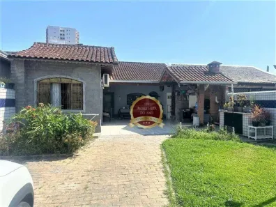 Casa com 2 Quartos à venda, 250m² no Canto do Forte, Praia Grande