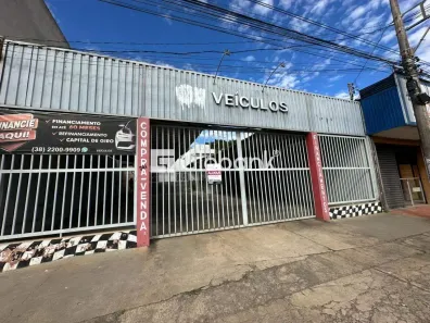 Sala Comercial para alugar, 160m² no Edgar Pereira, Montes Claros