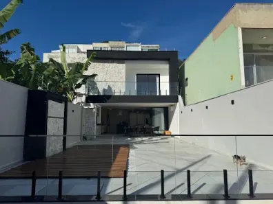Casa com 4 Quartos à venda, 203m² no Itaipu, Niterói
