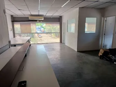 Sala Comercial para alugar, 180m² no Jardim Prudência, São Paulo