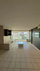 Apartamento com 3 Quartos para alugar, 150m² no Jóquei, Teresina