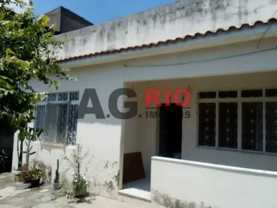 Casa com 2 Quartos à venda, 80m² no Guadalupe, Rio de Janeiro