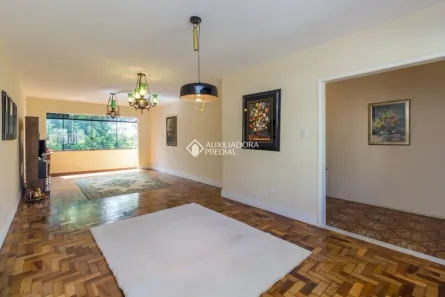 Casa com 2 Quartos para alugar, 260m² no Medianeira, Porto Alegre