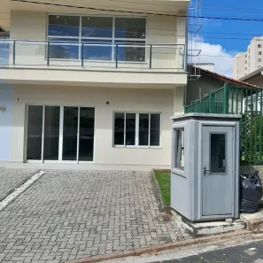 Ponto Comercial para alugar, 188m² no Vila Sofia, São Paulo