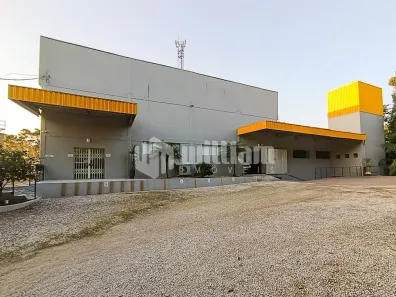 Galpão/Depósito/Armazém à venda, 1400m² no Azambuja, Brusque