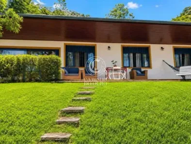 Casa de Condomínio com 3 Quartos à venda, 193m² no Bonsucesso, Petrópolis