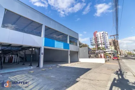 Ponto Comercial para alugar, 430m² no São João, Porto Alegre