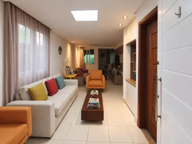 Casa de Condomínio com 4 Quartos à venda, 362m² no Piatã, Salvador