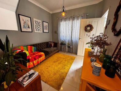 Casa de Condomínio com 2 Quartos à venda, 109m² no Chácaras São José, São José dos Campos