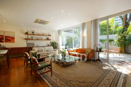 Casa de Condomínio com 4 Quartos à venda, 224m² no Campo Belo, São Paulo