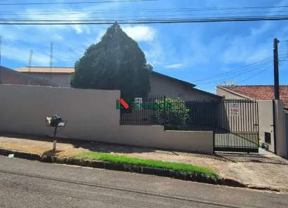 Casa com 2 Quartos à venda, 176m² no Alpes, Londrina