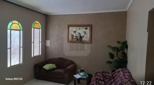 Casa com 5 Quartos à venda, 250m² no Presidente Roosevelt, Uberlândia