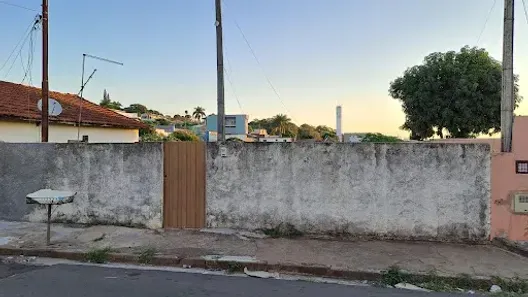 Lote/Terreno à venda, 350m² no Alto Cafezal, Marília