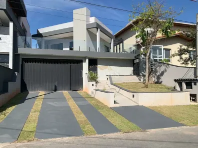 Casa de Condomínio com 3 Quartos à venda, 200m² no Parque Residencial Itapeti, Mogi das Cruzes