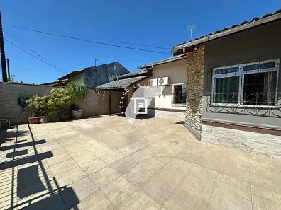 Casa com 3 Quartos à venda, 130m² no Caminho Novo, Palhoça