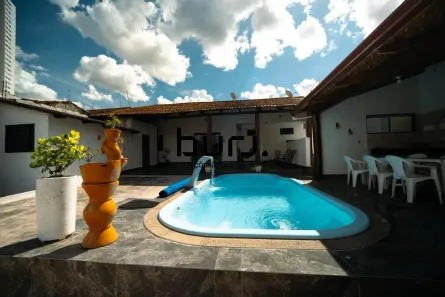 Casa com 3 Quartos para alugar, 200m² no Jardim Atlântico, Goiânia