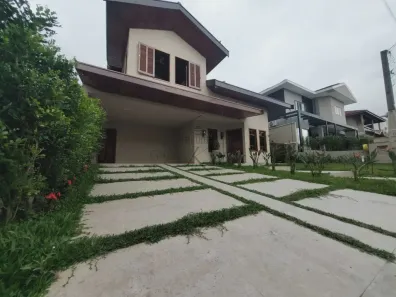 Casa de Condomínio com 3 Quartos à venda, 350m² no Loteamento Villa Branca, Jacareí