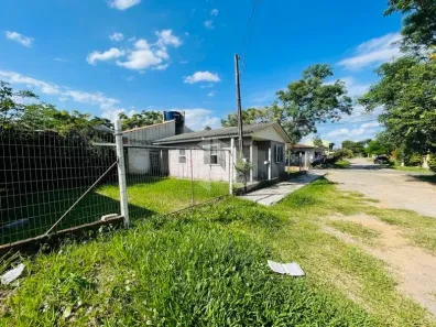Casa com 2 Quartos para alugar, 45m² no Camobi, Santa Maria