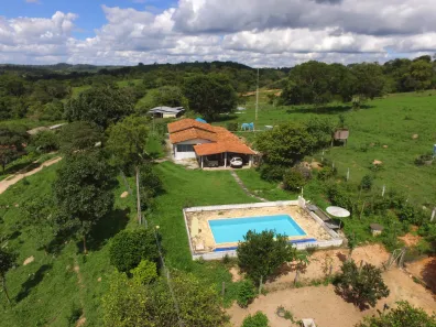 Fazenda/Sítio com 2 Quartos à venda, 670000m² no Centro, Pará de Minas