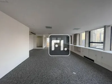 Sala Comercial para alugar, 300m² no Vila Olímpia, São Paulo