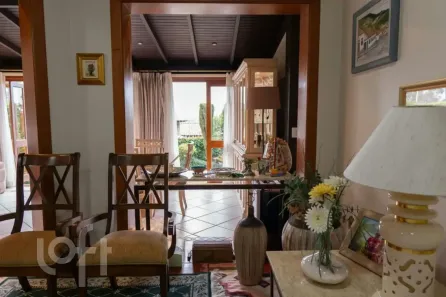 Casa com 3 Quartos à venda, 220m² no Jardim Sabará, Porto Alegre