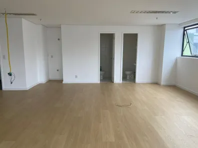 Sala Comercial para alugar, 60m² no Liberdade, São Paulo
