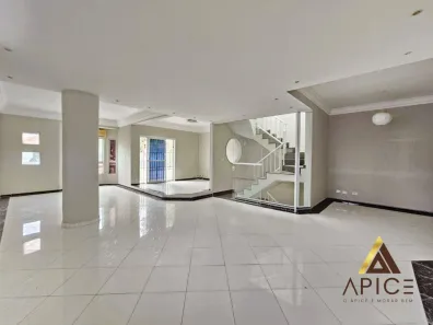 Casa com 5 Quartos à venda, 277m² no Boqueirão, Santos