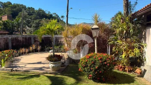 Casa com 3 Quartos à venda, 360m² no Maravista, Niterói