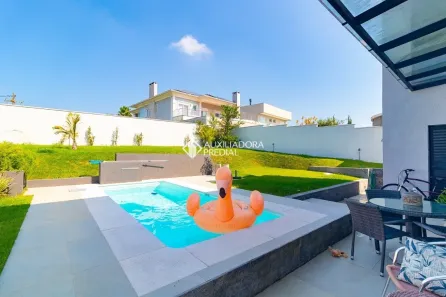 Casa de Condomínio com 4 Quartos à venda, 263m² no Vila Nova, Porto Alegre