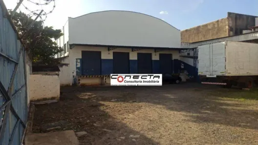 Galpão/Depósito/Armazém para alugar, 700m² no Parque da Figueira, Campinas