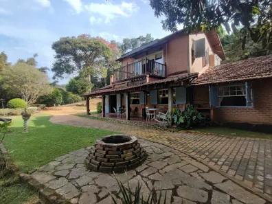 Casa com 7 Quartos à venda, 199m² no Pedro do Rio, Petrópolis