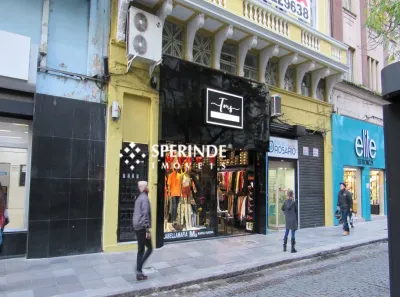 Sala Comercial para alugar, 319m² no Centro Histórico, Porto Alegre