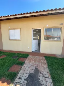 Casa de Condomínio com 2 Quartos para alugar, 50m² no Jardim Parati, Campo Grande
