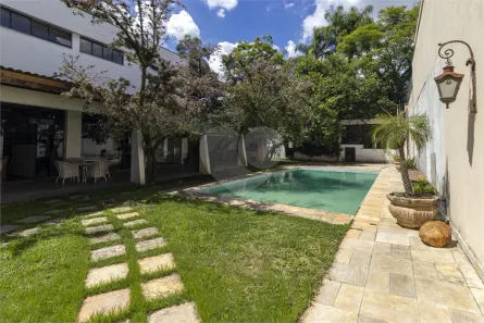 Sobrado com 4 Quartos à venda, 750m² no Vila Morumbi, São Paulo