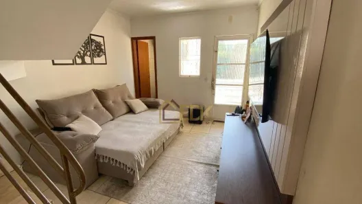 Sobrado com 2 Quartos à venda, 69m² no Vila Bandeirantes, Caçapava