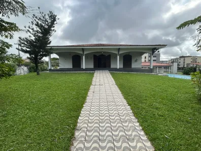Imóvel Comercial com 6 Quartos para alugar, 3300m² no Candeias, Jaboatão dos Guararapes