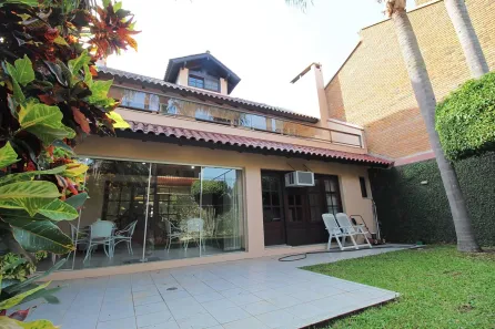 Casa com 4 Quartos à venda, 381m² no Chácara das Pedras, Porto Alegre