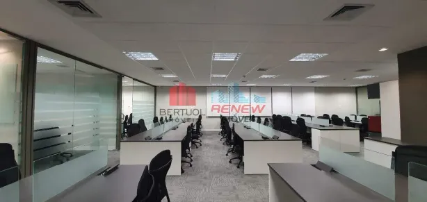Sala Comercial para alugar, 270m² no Vila Olímpia, São Paulo