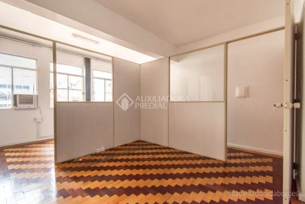 Sala Comercial à venda, 32m² no Centro Histórico, Porto Alegre