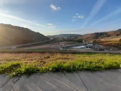 Lote/Terreno à venda, 310m² no Vina Del Mar, Juiz de Fora