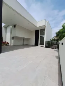 Casa de Condomínio com 4 Quartos à venda, 443m² no Ponta Negra, Manaus