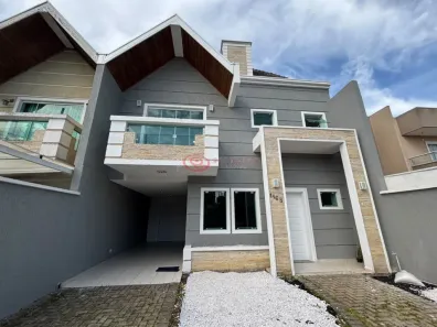 Sobrado com 3 Quartos à venda, 131m² no Centro, Pinhais