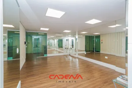 Sala Comercial para alugar, 127m² no Centro, Curitiba