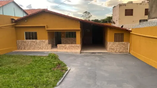 Casa com 3 Quartos à venda, 364m² no Jardim Califórnia, Goiânia