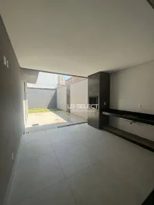 Casa com 3 Quartos à venda, 162m² no Novo Mundo, Uberlândia