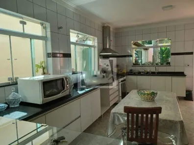 Casa com 3 Quartos à venda, 200m² no Parque São Domingos, São Paulo
